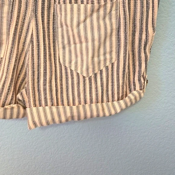 FP ONE Harriet Striped Shorts Sz Large Cuffs Pockets Boho Chic - Picture 10 of 15